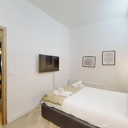 Bluestay 51 - Superb In * Paris